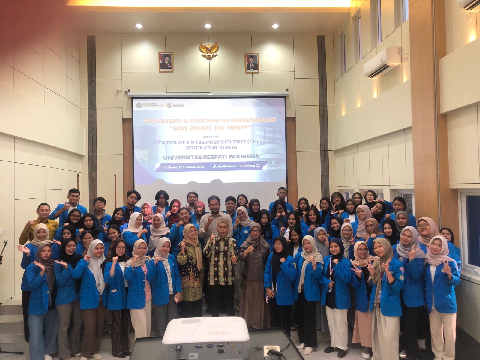 Sosialisasi Center of Enterpreuneur (CEU) dan Inkubator Bisnis